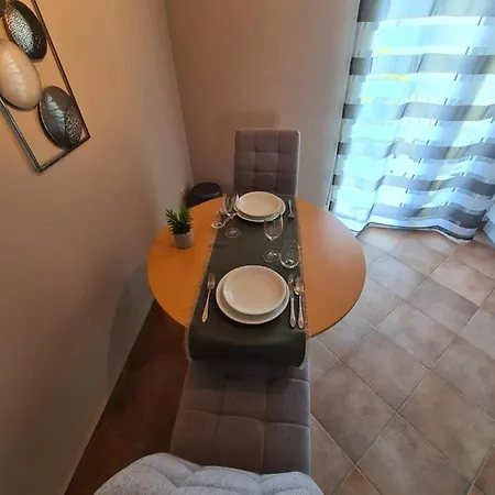 Neda Apartamento
