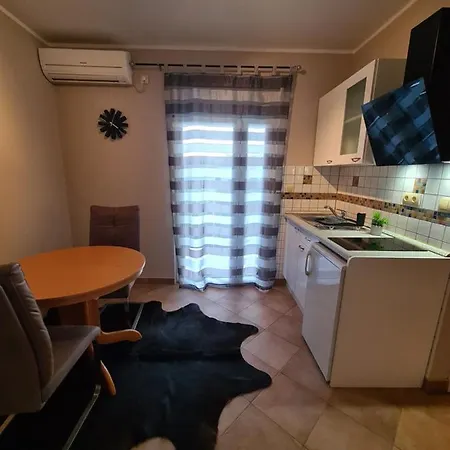 Apartamento Neda *