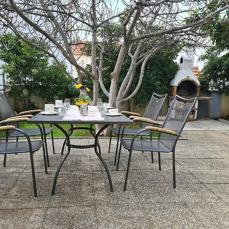 Neda Apartamento