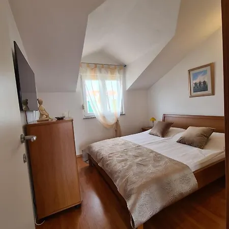 Neda Apartamento *