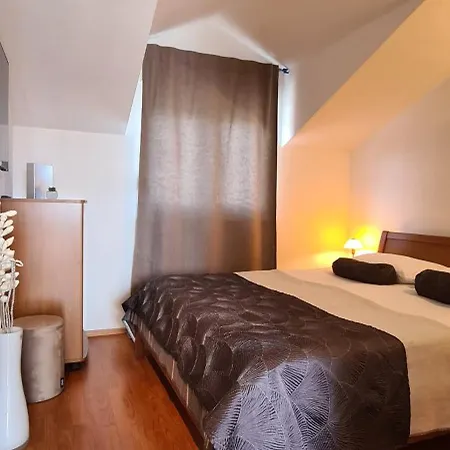 Neda Apartment